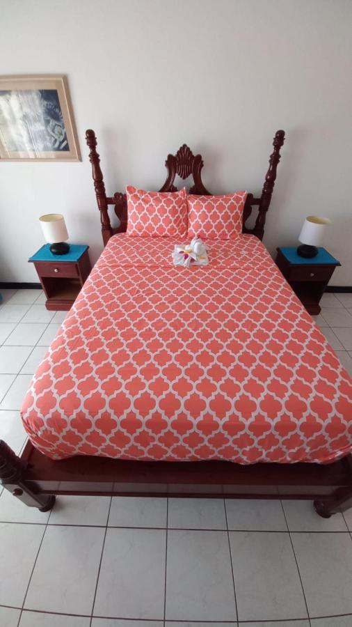 Fisherman'S Inn Hotel Florence Hall Екстериор снимка