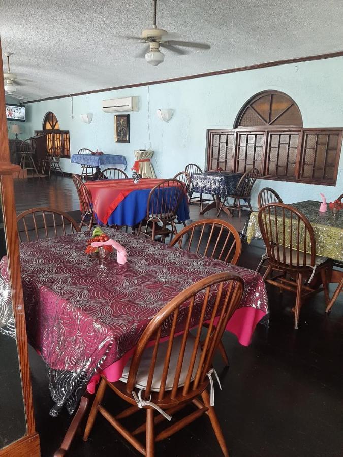Fisherman'S Inn Hotel Florence Hall Екстериор снимка