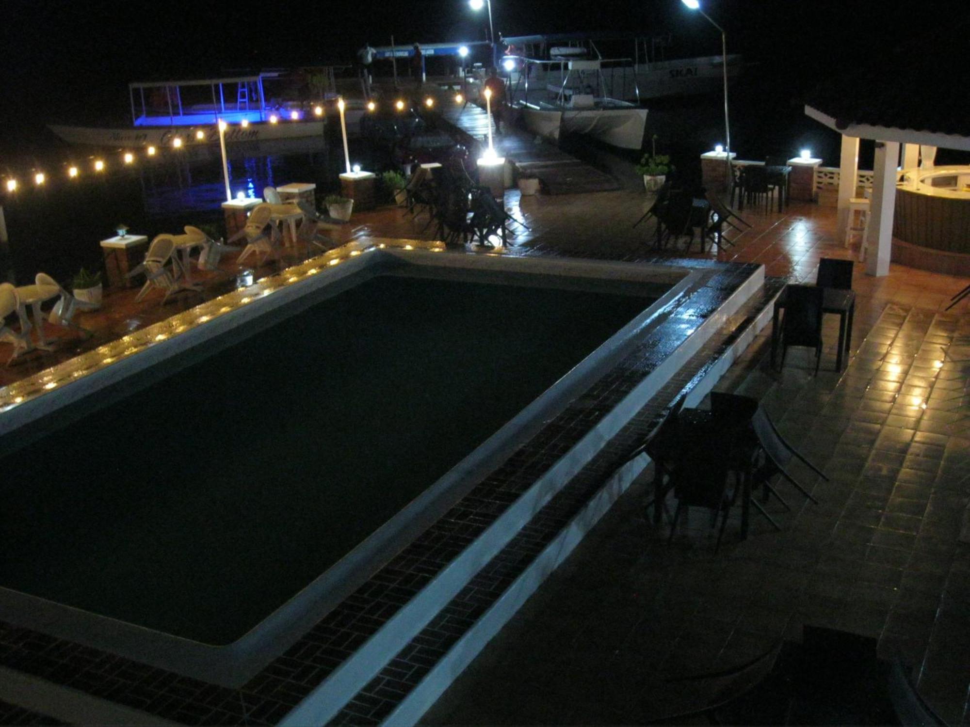 Fisherman'S Inn Hotel Florence Hall Екстериор снимка