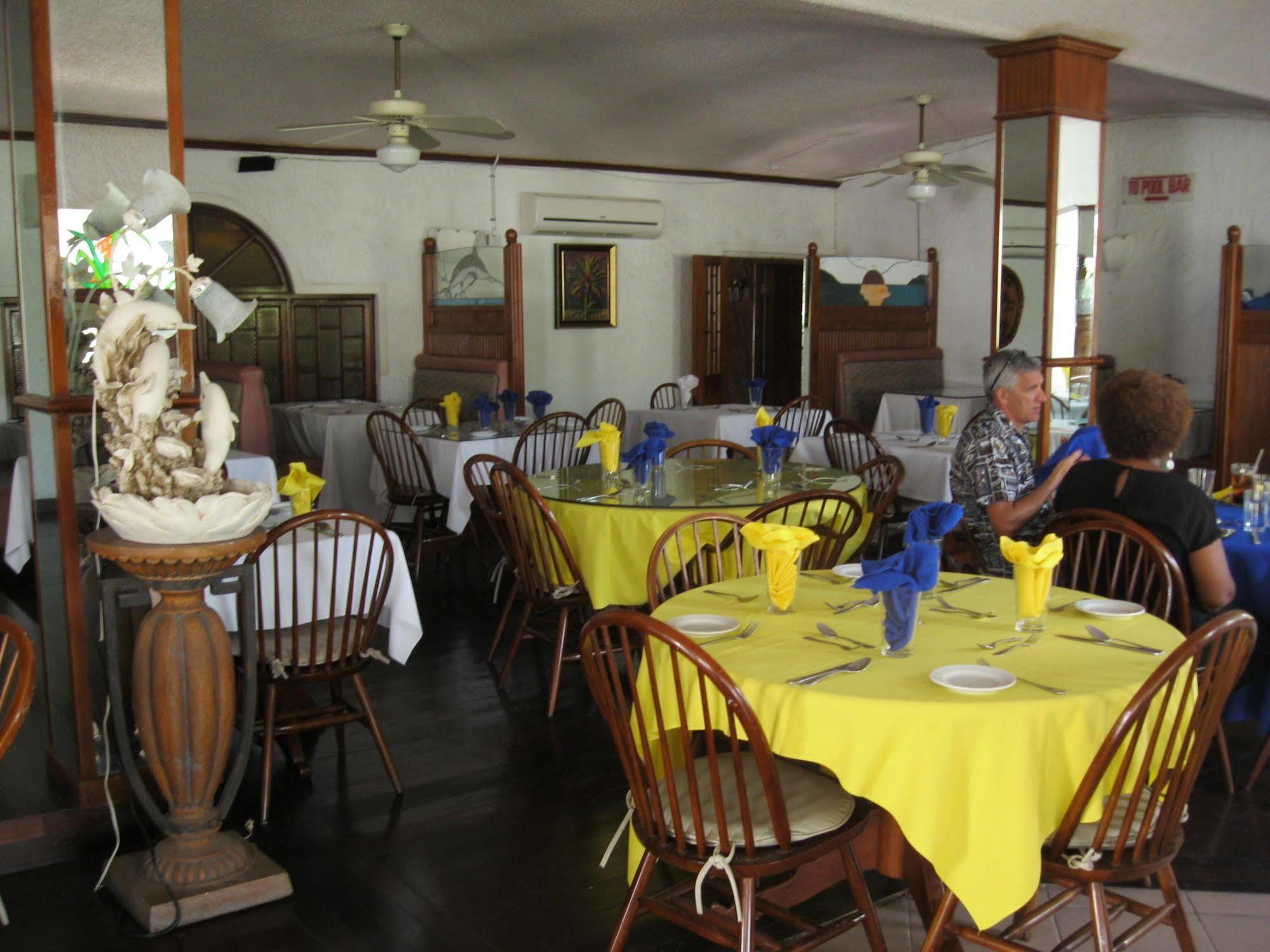 Fisherman'S Inn Hotel Florence Hall Екстериор снимка