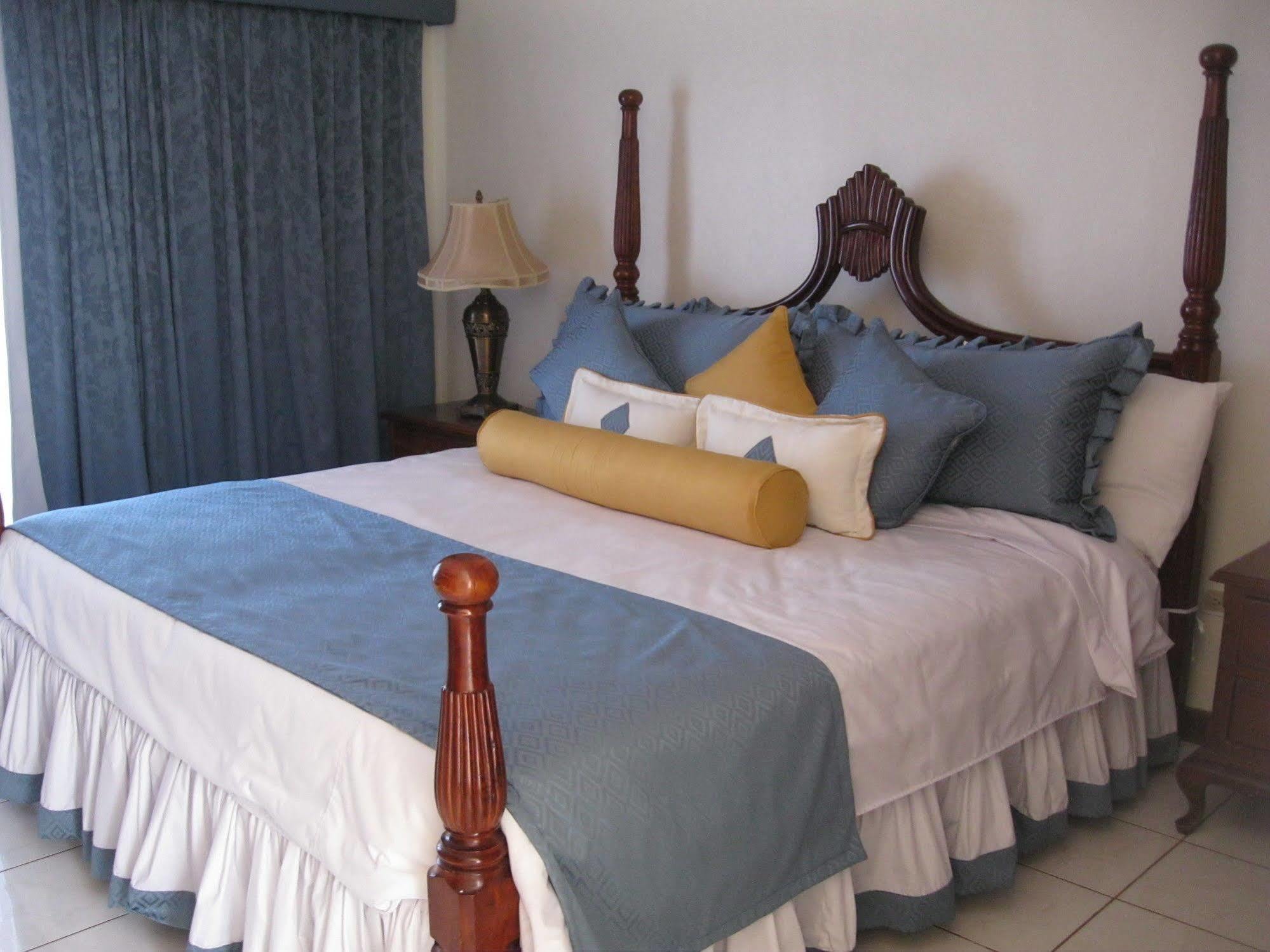 Fisherman'S Inn Hotel Florence Hall Екстериор снимка